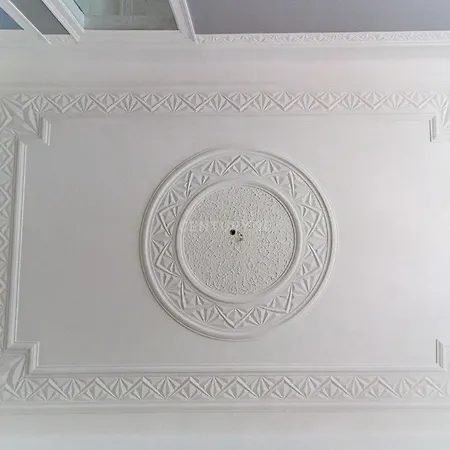 Grande Com Varanda E Vista A Lissabon